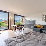 Light-filled With Panoramic Views * Oberhofen