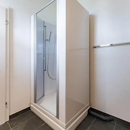 Light-filled With Panoramic Views Apartment Oberhofen